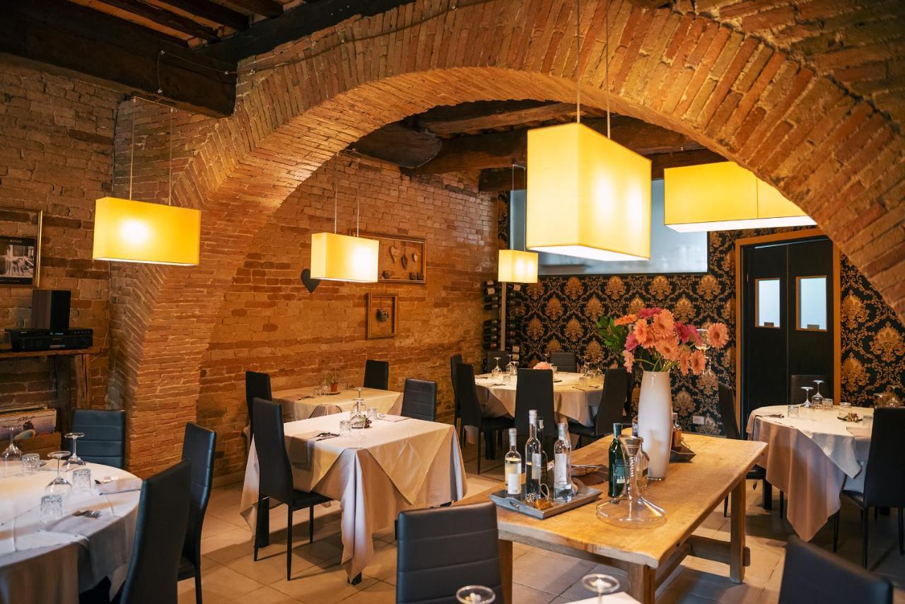 Casa Grimaldi Boutique Hotel & Restaurant Matelica Luaran gambar
