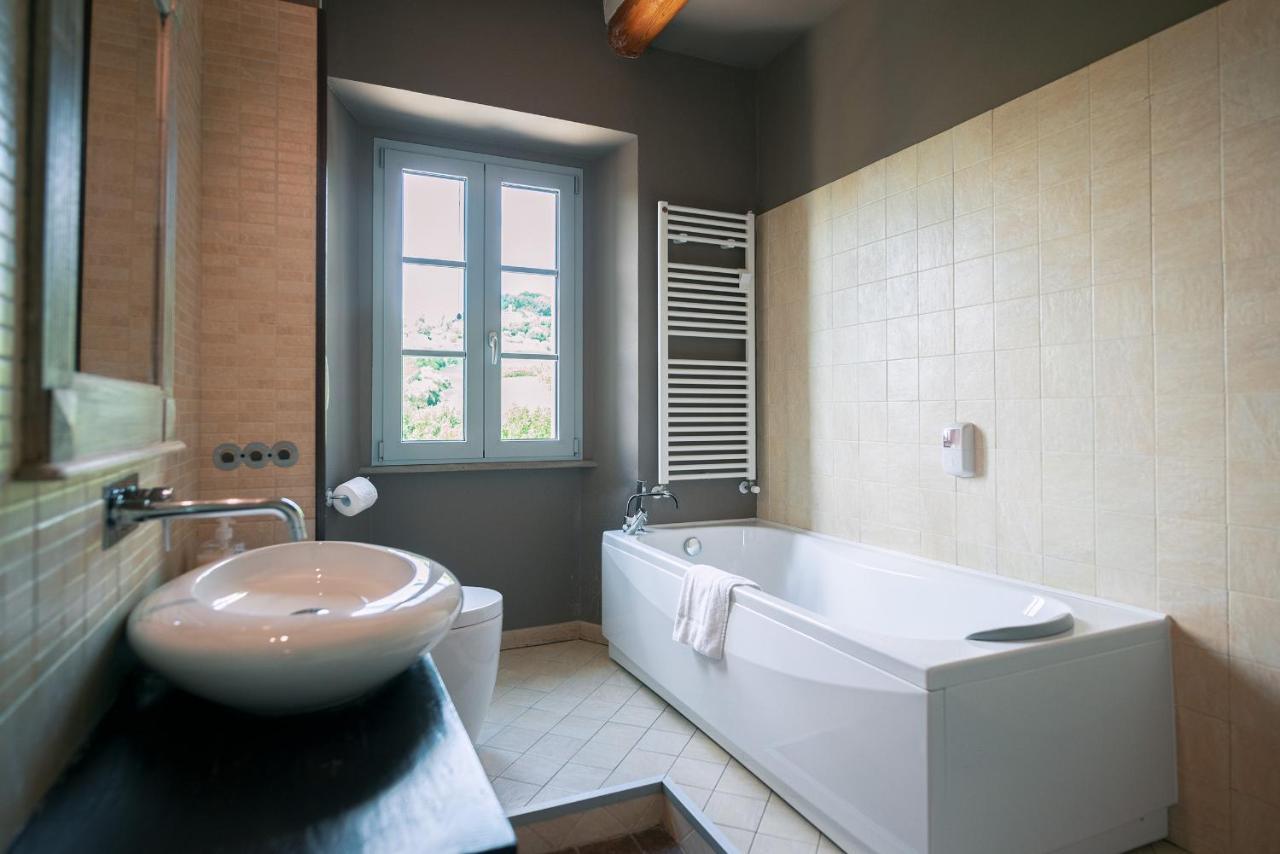 Casa Grimaldi Boutique Hotel & Restaurant Matelica Luaran gambar