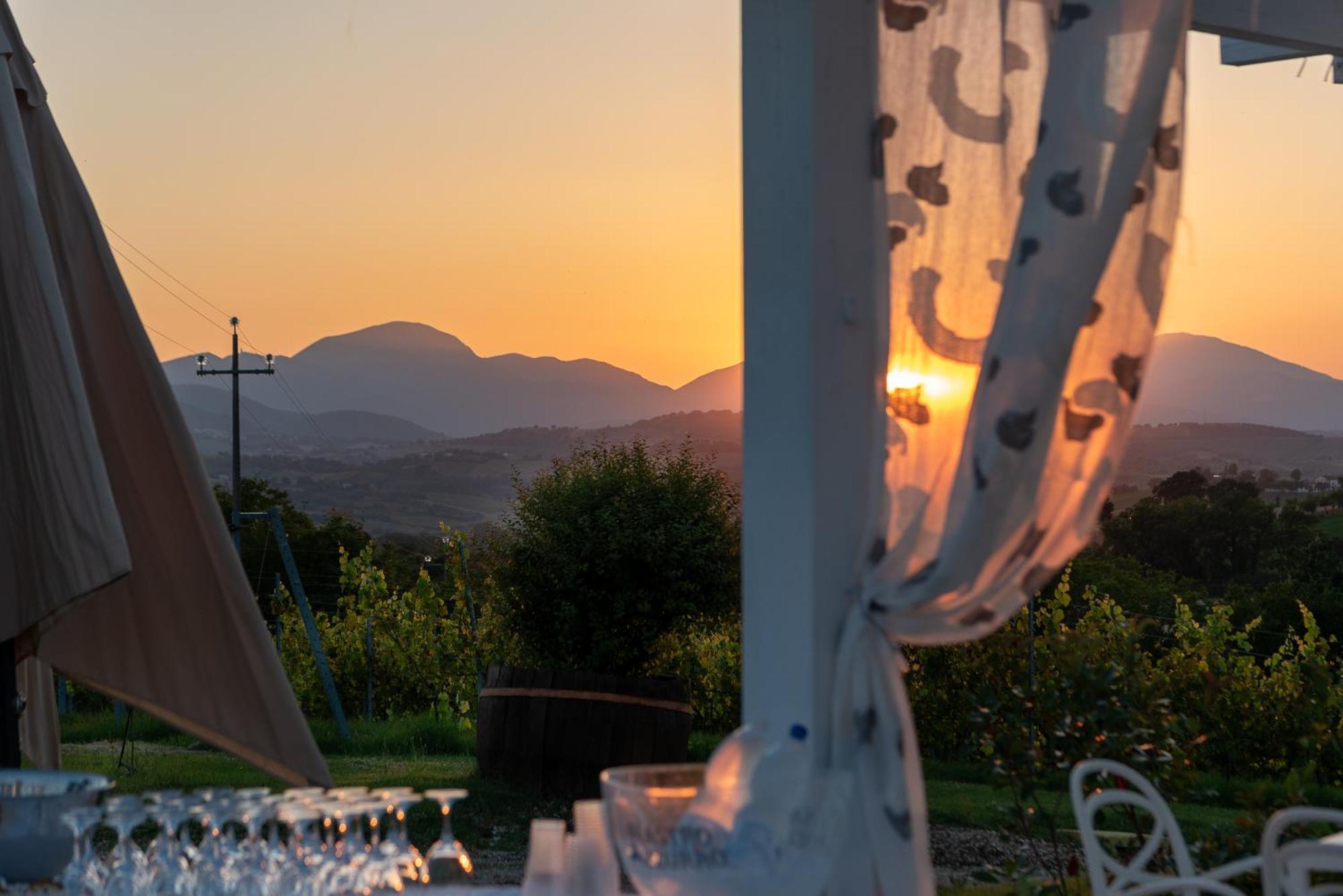 Casa Grimaldi Boutique Hotel & Restaurant Matelica Luaran gambar