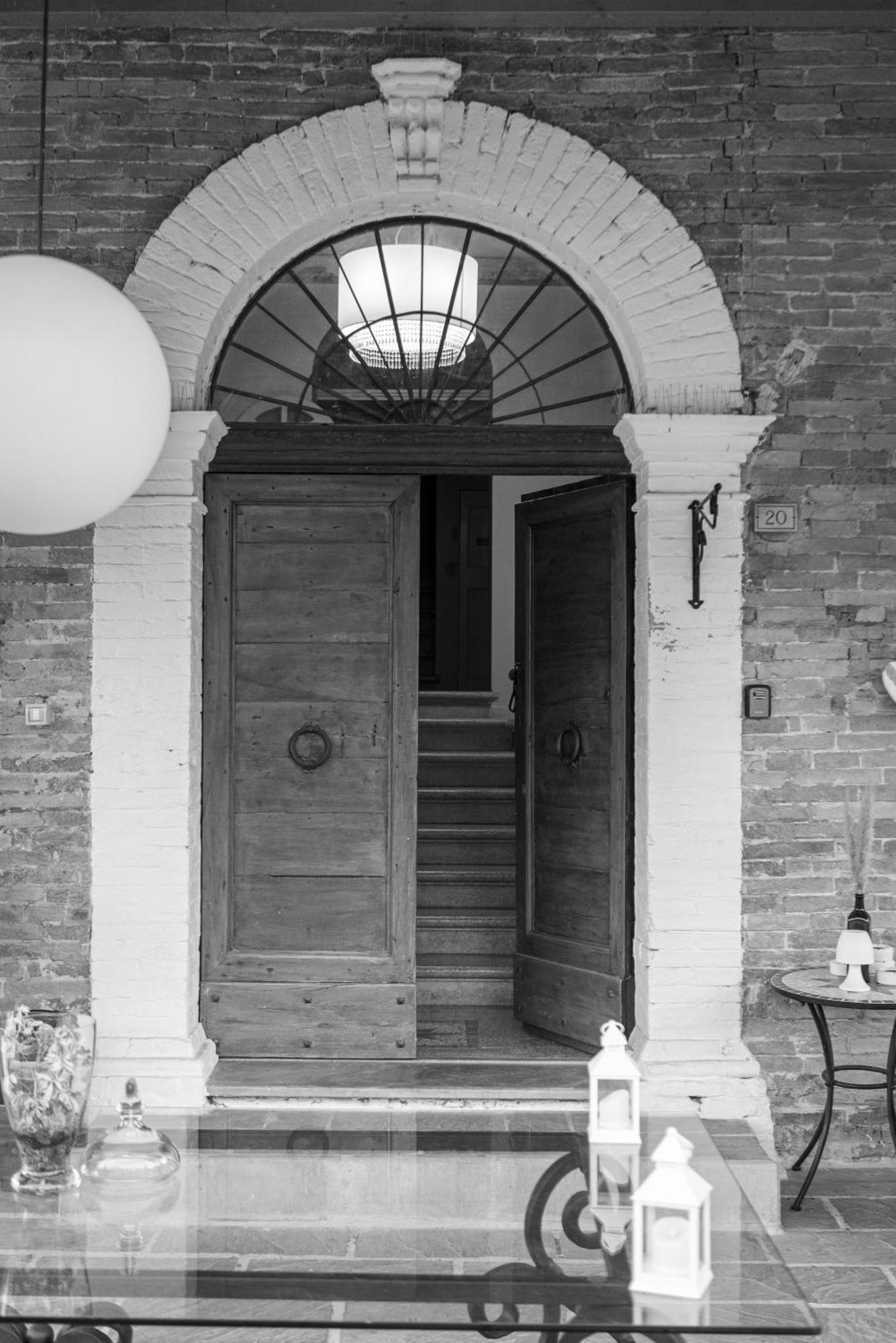Casa Grimaldi Boutique Hotel & Restaurant Matelica Luaran gambar